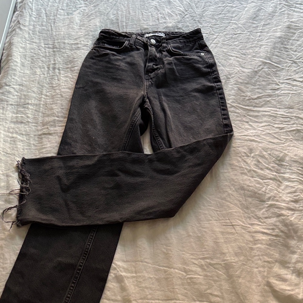 Zara Women's Charcoal Straight Leg Jeans